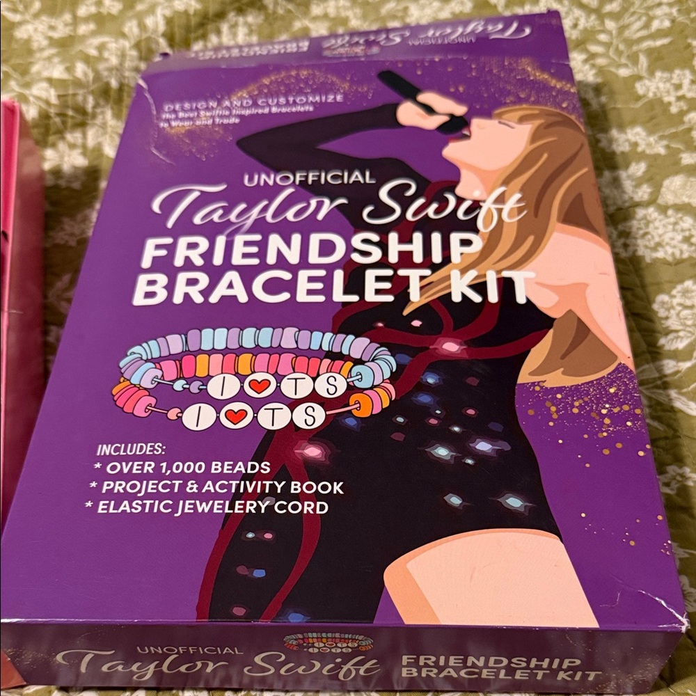 Taylor Swift Purple Friendship Bracelet Kit